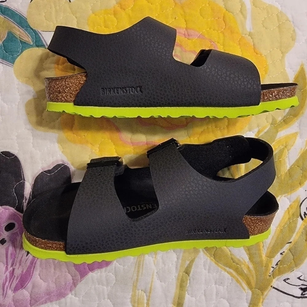 NWOT Birkenstock Milano Kids Sandals